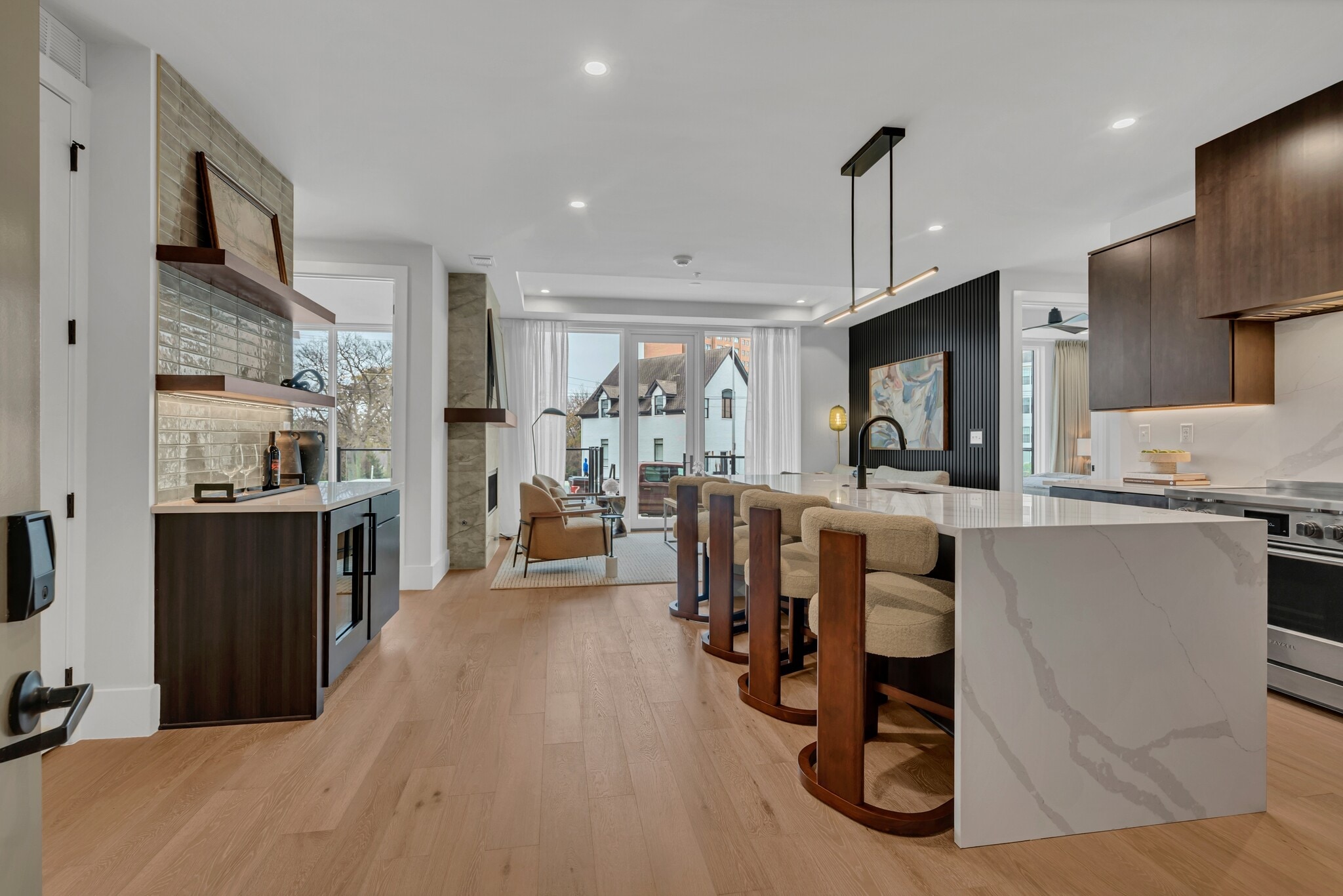 Building Photo - 321 31st Ave N