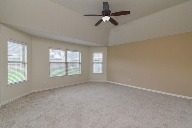 Building Photo - Beautiful 3-bedroom plus study, 2-bath home in Inverness Estates!