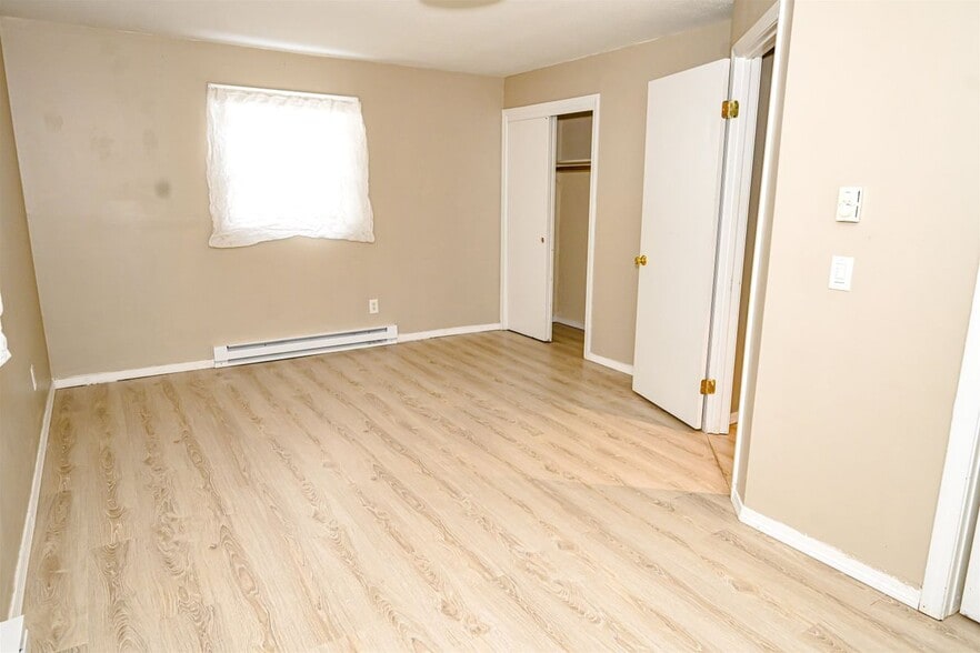 Building Photo - 139 Main, 4