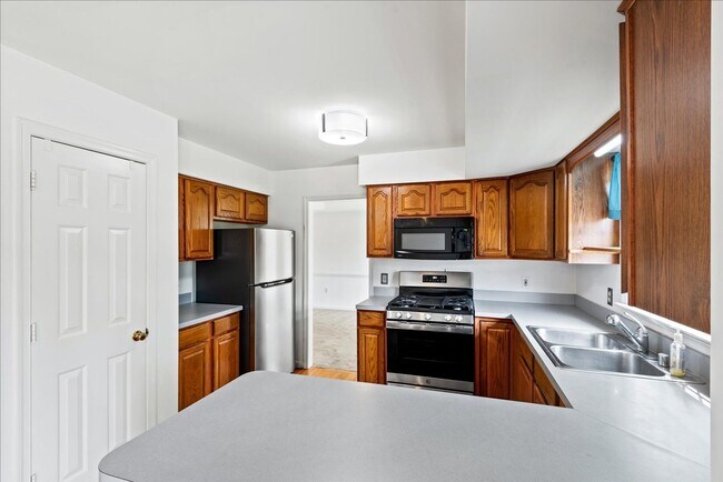 Building Photo - COMING SOON! SHORT-TERM RENTAL
