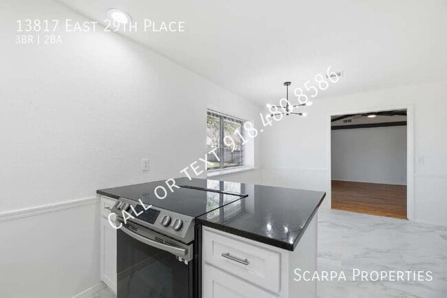 Building Photo - 13817 E 29th Pl