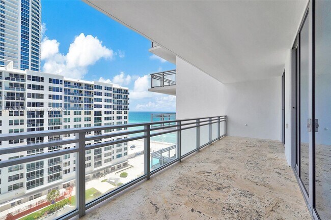 Building Photo - 3535 S Ocean Dr