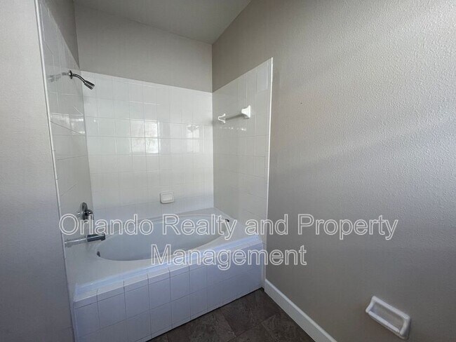 Building Photo - 9433 Candice Ct