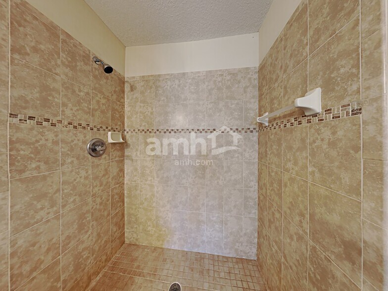 Building Photo - 7344 Rapid River Dr E