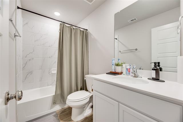 Building Photo - 8900 Bronze Meadow Dr