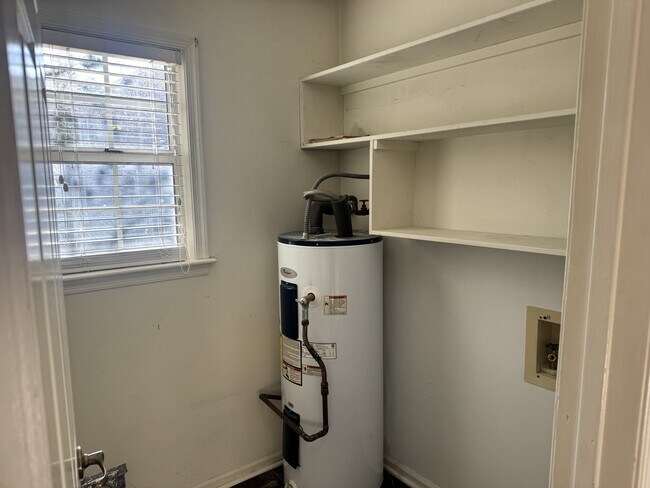 Building Photo - 107 Plantation Blvd