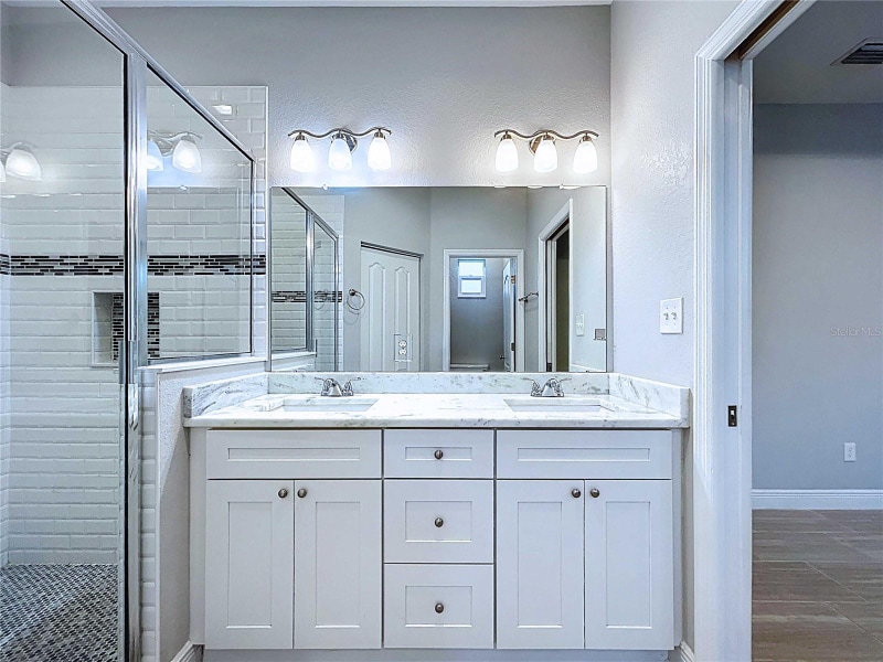 Building Photo - 1806 E Ellicott St