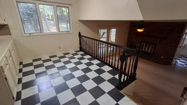 Building Photo - 108 Steele Dr