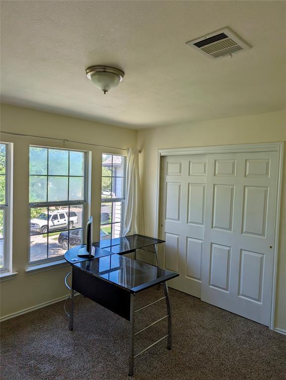 Building Photo - 1605 Balsam Way