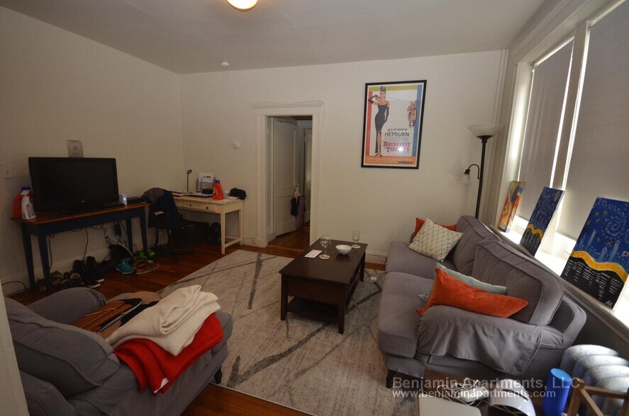 Building Photo - 25 Walbridge St