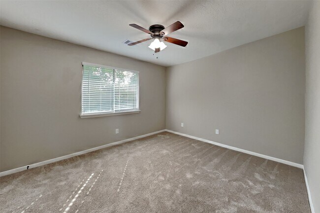 Building Photo - 30802 Sifton Dr