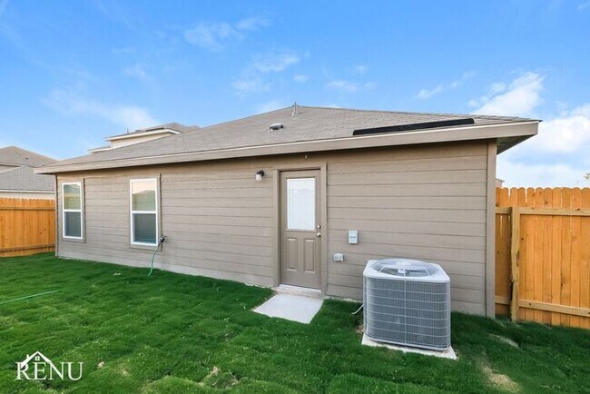 Building Photo - Coming Soon!