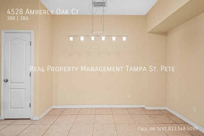 Building Photo - 4528 Amberly Oaks Ct