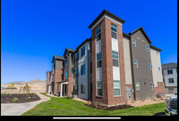 Building Photo - Pratt