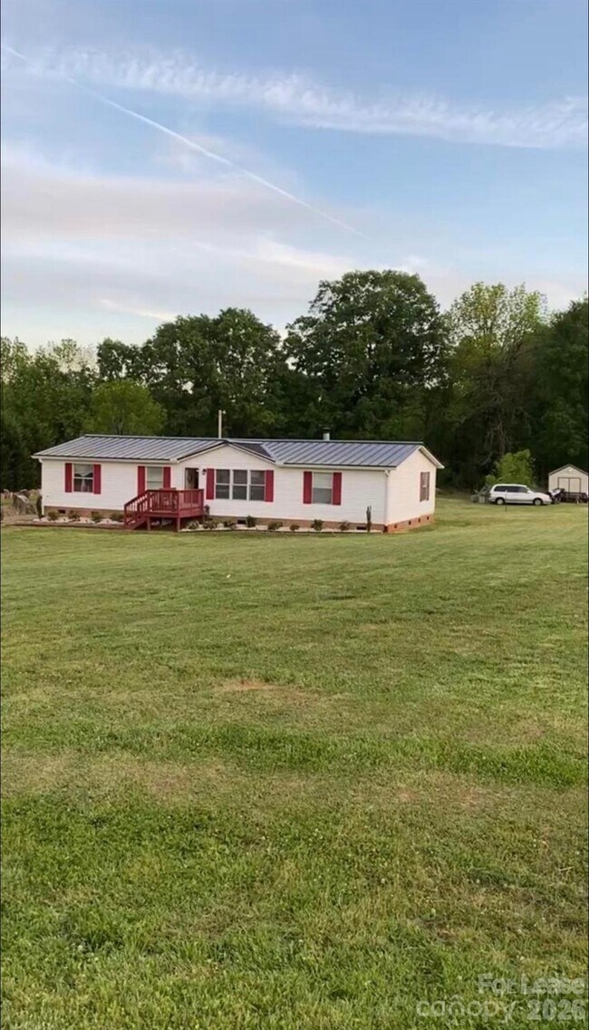Building Photo - 6117 Sunrise Ln