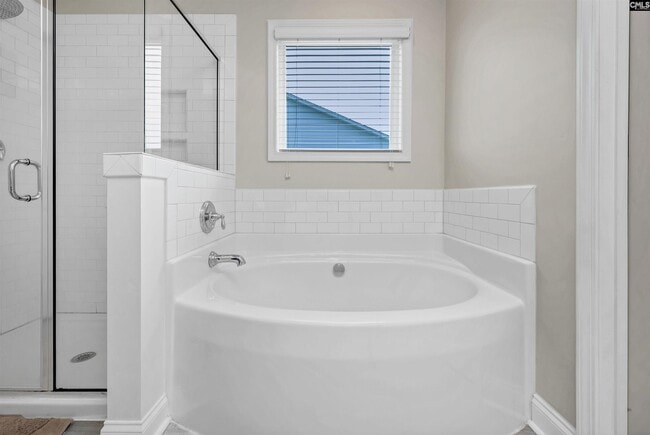 Building Photo - 507 Pinnacle Ln