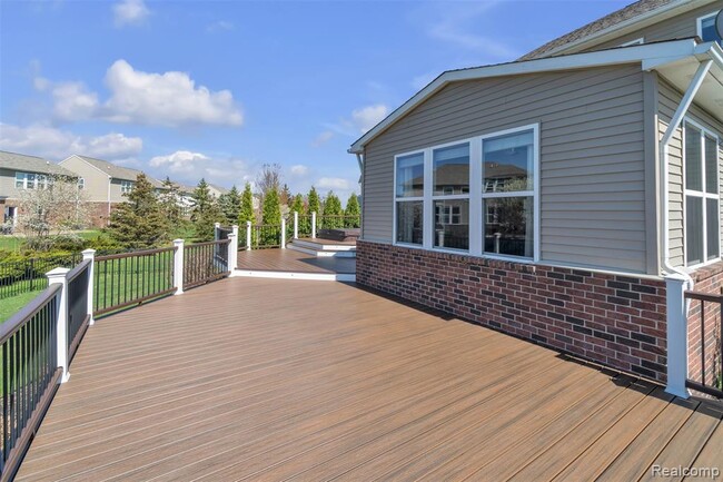 Building Photo - 15745 Diamante Dr