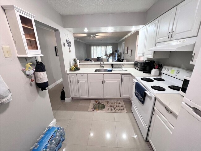 Building Photo - 1001 NW 45th St