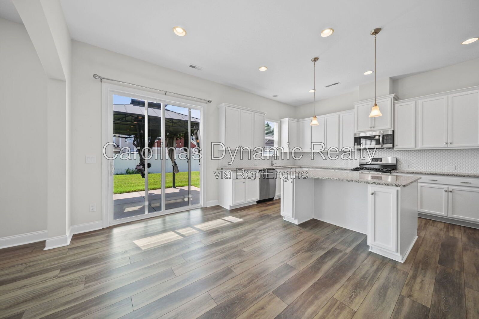 Building Photo - 1106 Cigar Ln