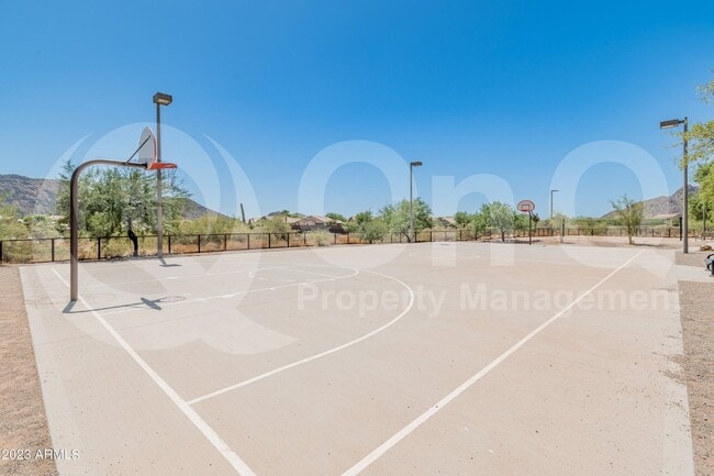 Building Photo - 5420 W Desert Hollow Dr