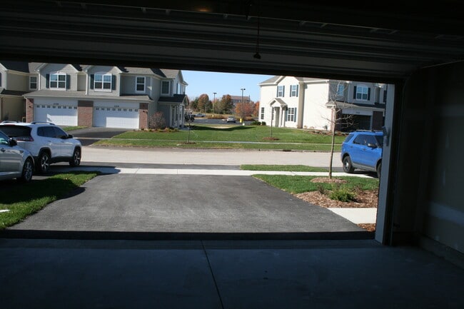 Outdoor view - 1129 Hawk Hollow Dr
