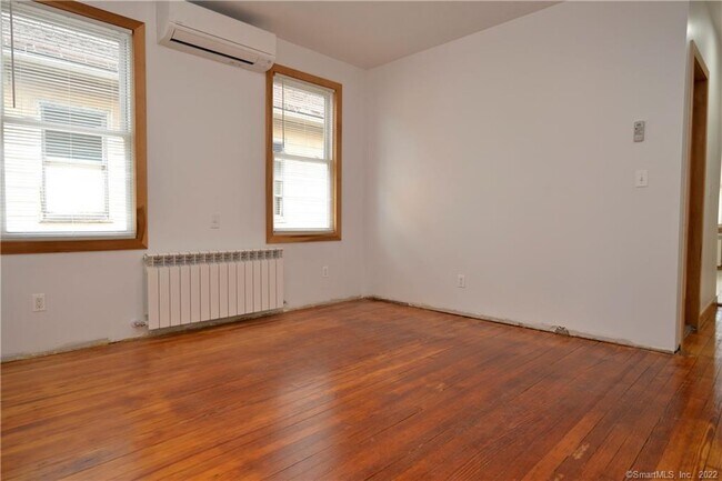 Building Photo - 361 Gregory St