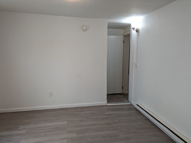 Building Photo - 111 Gridley St