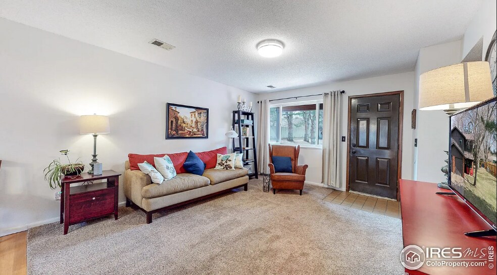 Main Entrance - 2840 W 21st St
