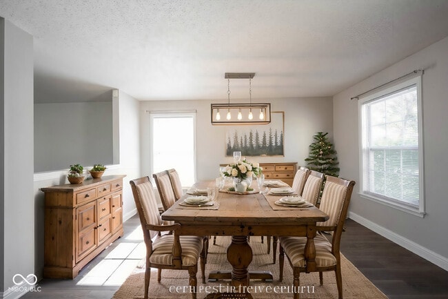 Building Photo - 859 Runnymede Dr