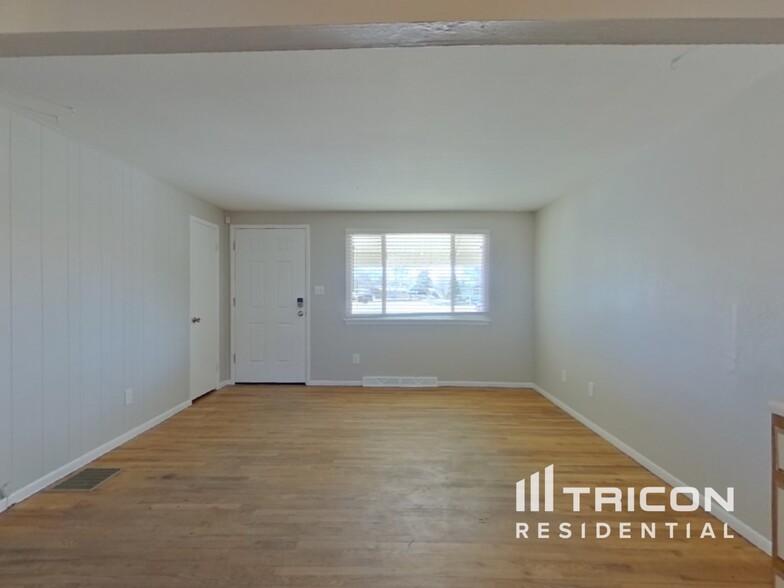 Building Photo - 5237 Quay Ct