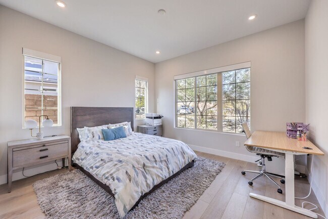 Building Photo - Exquisite 6-bed/ 6-bath residence nestled within the prestigious, guard-gated community of Revere...