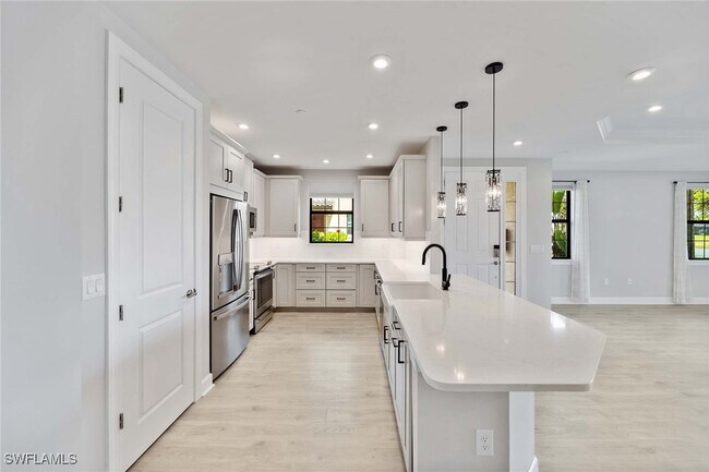 Building Photo - 15252 Zeno Wy