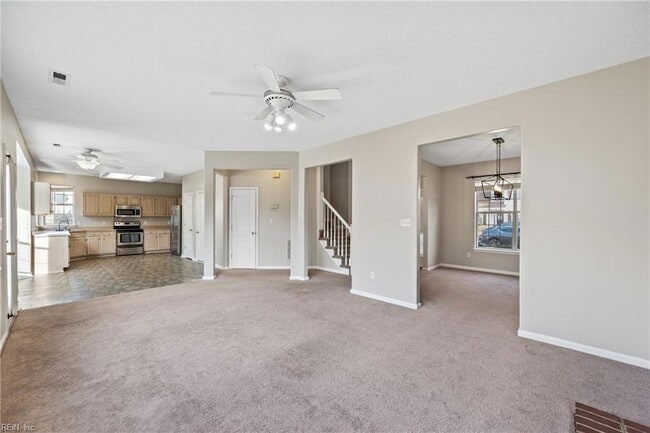 Building Photo - 506 Whisper Walk