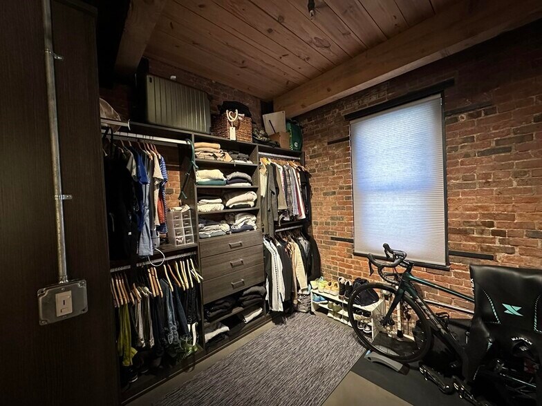 Building Photo - 90 Wareham St