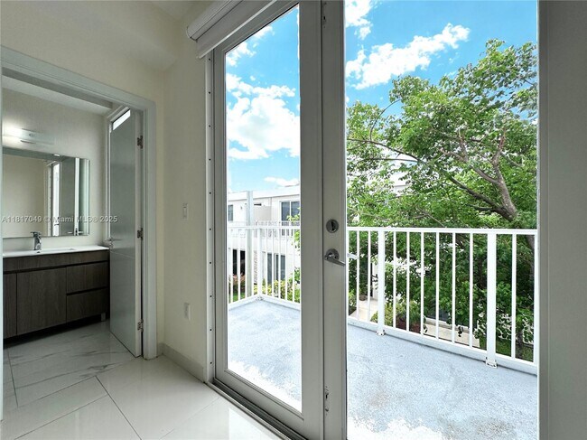 Building Photo - 13740 SW 259th St