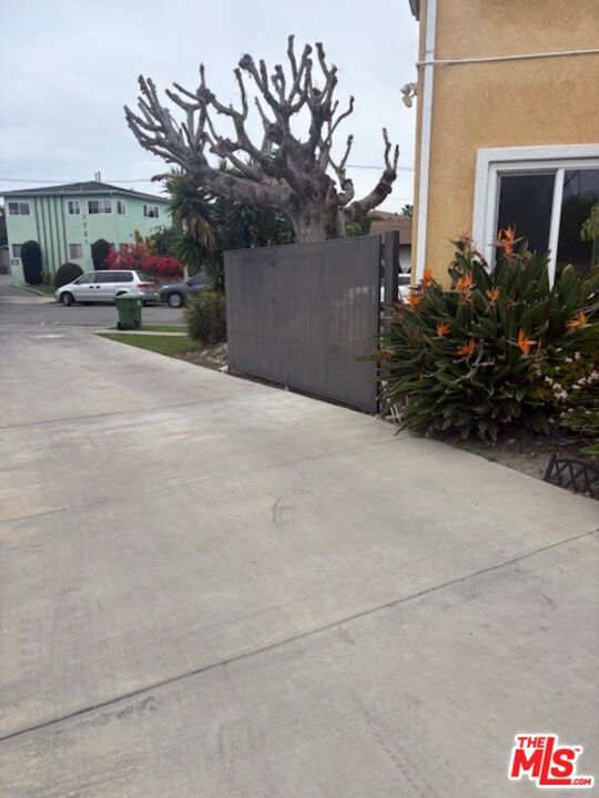 Building Photo - 1712 Ridgeley Dr