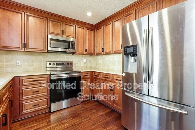 Building Photo - 3206 Kings Pond Rd