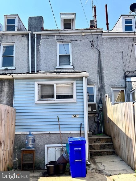 Back - 1405 Cotton St