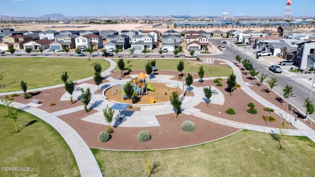 Building Photo - 3921 Desert Dunes Dr
