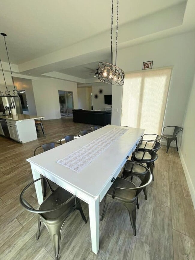 Building Photo - Sand Hollow Sunset