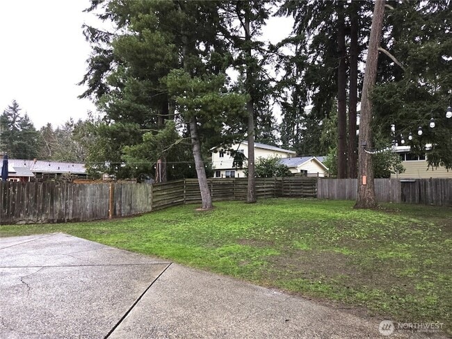 Building Photo - 16850 Palatine Ave N