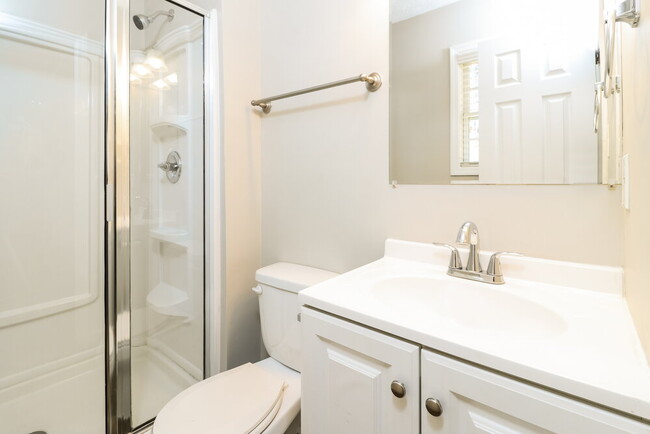Building Photo - 529 Hearth Pl NW