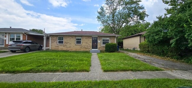 Building Photo - Stylishly Renovated 3-Bedroom Home with Finished Basement & Spacious Fenced Yard