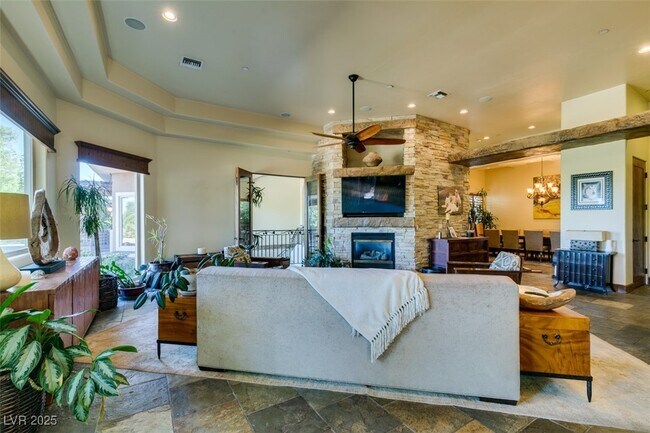 Building Photo - 549 Regents Gate Dr