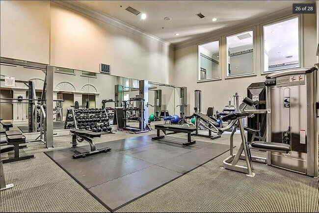 Building Photo - 3334 Peachtree Rd NE