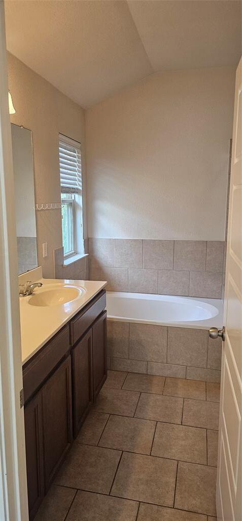 Building Photo - 5501 Bradford Pear Ln