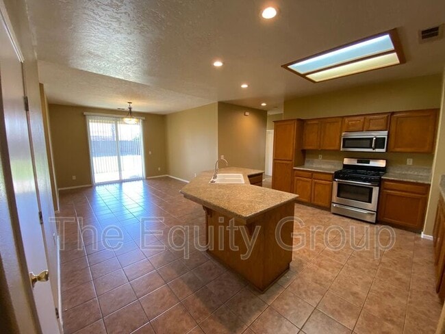 Building Photo - 2672 Tamas Ct