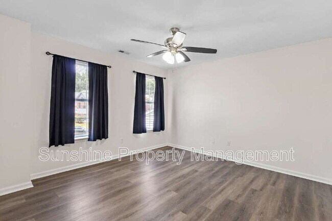 Building Photo - 911 Bellgate Ct