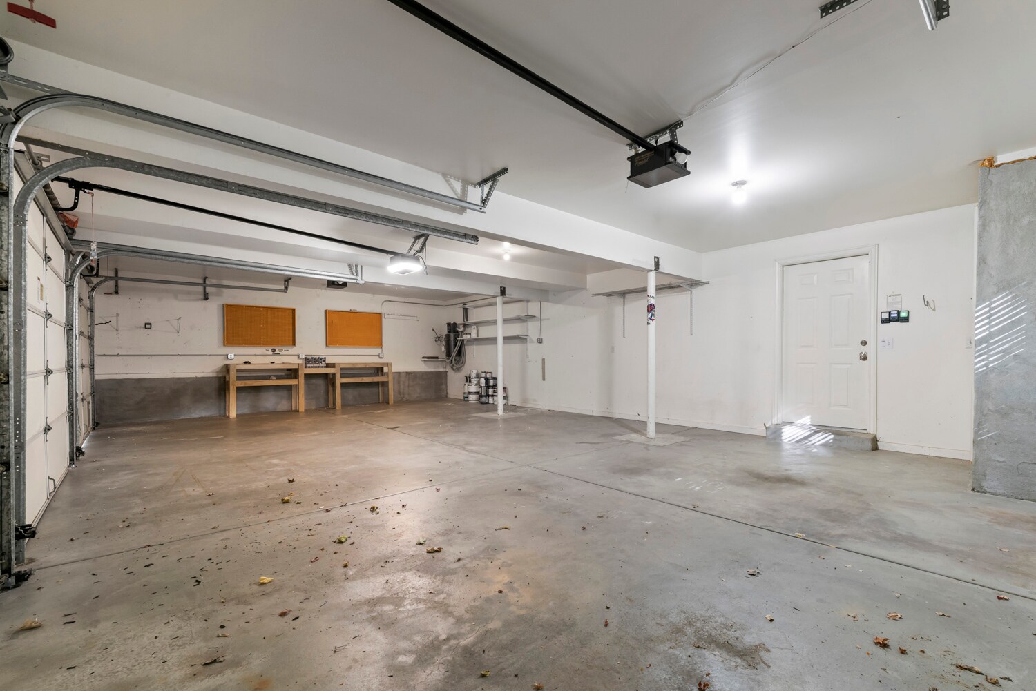 Garage - 1807 Skyline Dr