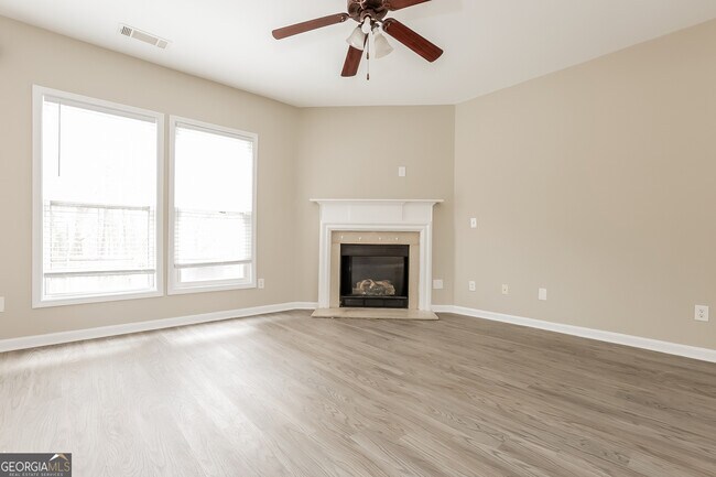 Building Photo - 5664 Wakehurst Dr